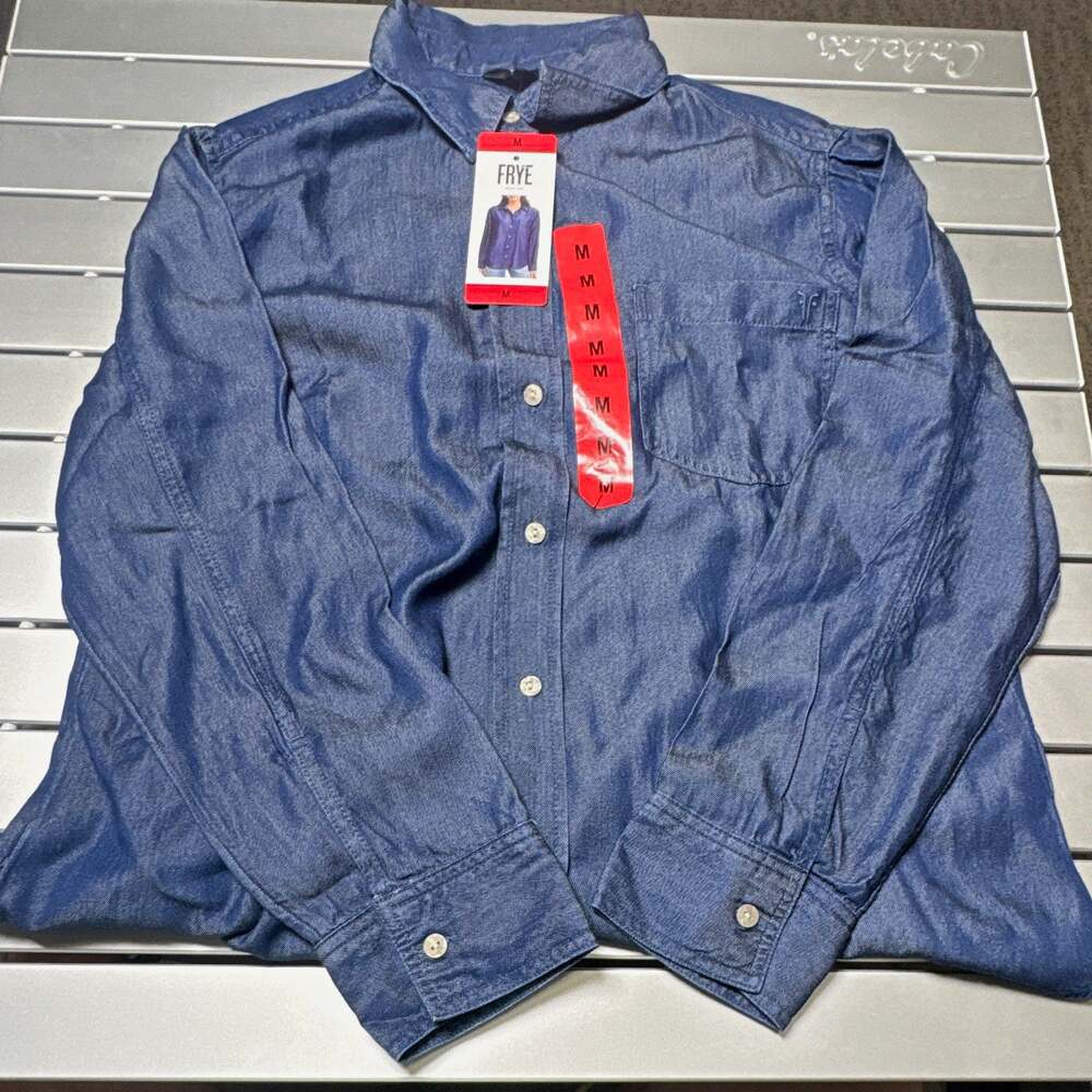 Frye Womenβs M Blue Solid Chambray Lyocell Collared Pocket Shirt 2002348
